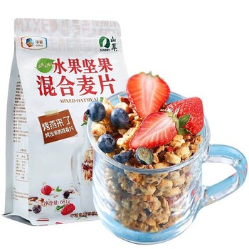 中粮山萃水果坚果烤燕麦片 净含量：681g