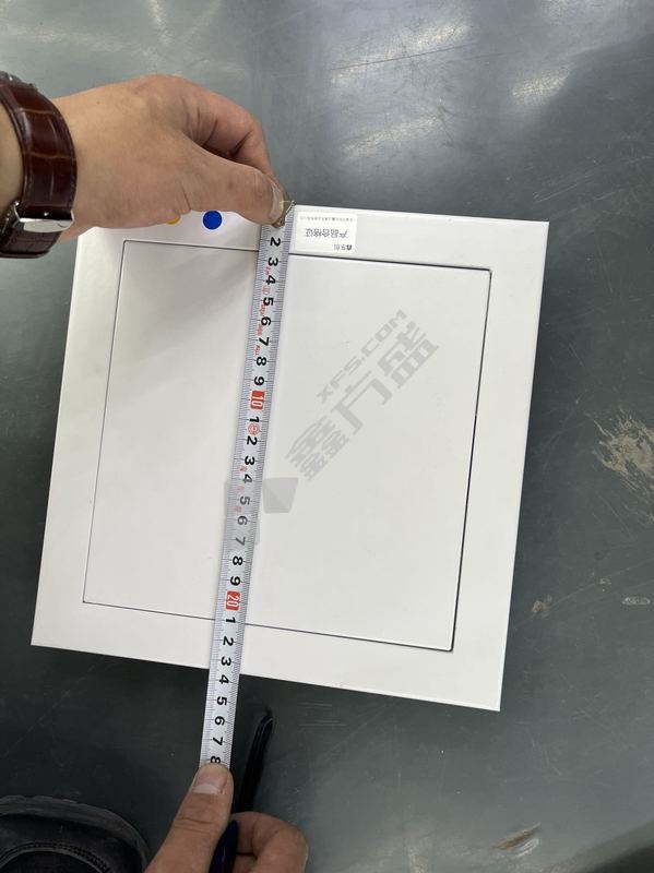 折盒弹锁检修口