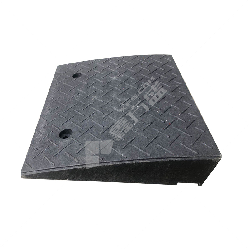 橡塑50*60*18路沿坡（含螺丝） 500*600*180mm