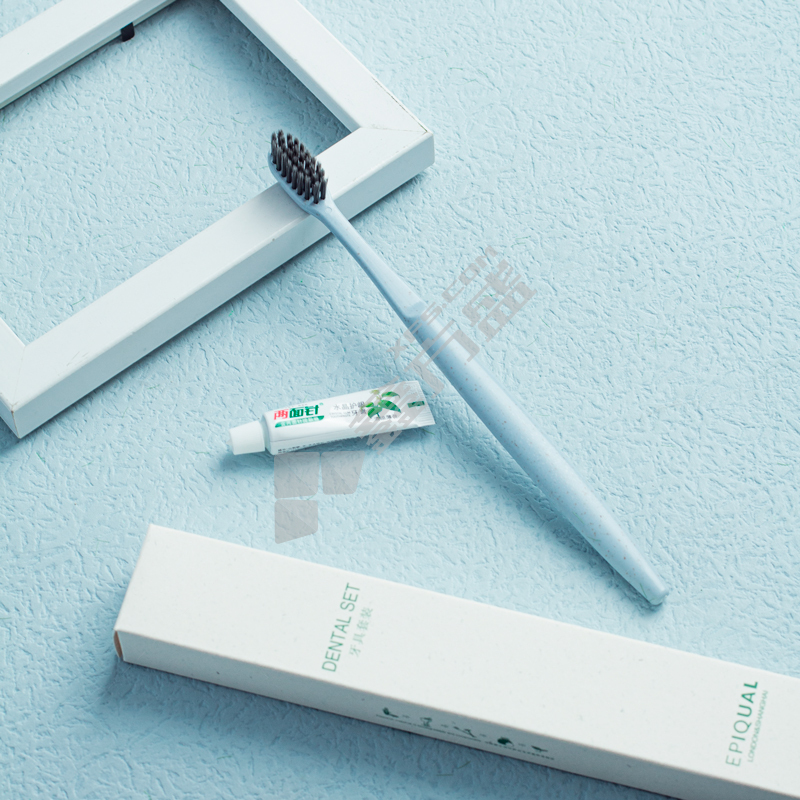 METTESPAUL 美特西保罗 一次性洗漱用品4件套 15ml/牙刷/剃须刀/香皂/一次性拖鞋