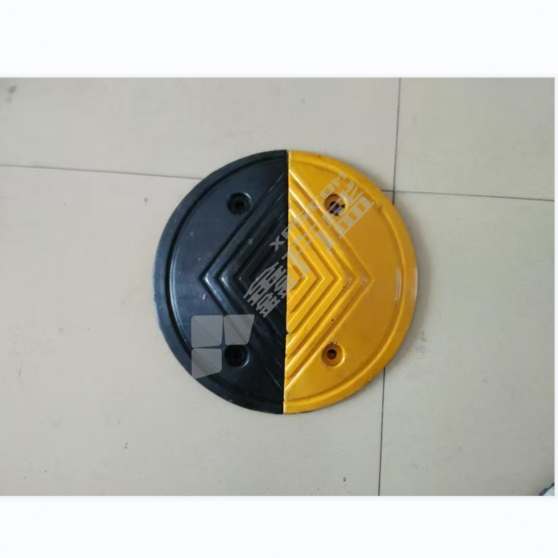 人字形花纹 橡胶 标准 减速带圆头 φ350*50mm 黄色