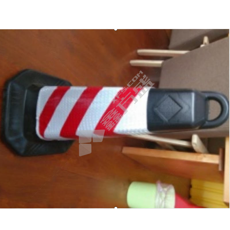 塑料 反光方形路锥 70*30*30cm 红白色