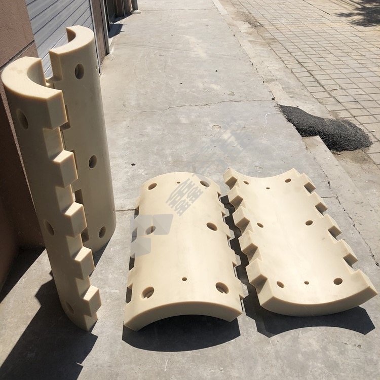 #沪洋V11台车尼龙板（80.08.01205） 770*300*20