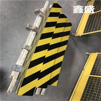 其他品牌踢脚板 黑黄1.3mm*3m