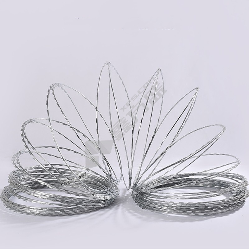 京固 热镀锌钢丝刀片刺绳 0.45mm*2.8mm*300mm/5kg/6.5m/35mm