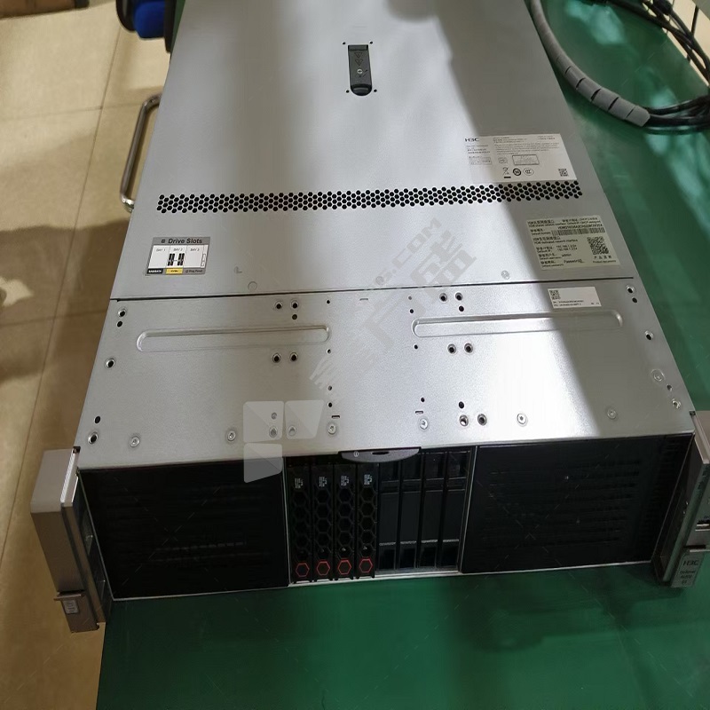 H3C 服务器 H3C UniServer R4930 G7 国产化机架式服务器2U CPU：2 * 海光C86 5480、主频 2.5GHz、物理核数32C; 内存：2 * 32GB 2Rx8 DDR5-5600B 硬盘：2 * 4TB HDD Raid卡：P460-