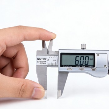 WRZTHCV 数显卡尺（含计量） (0~150)mm 0.01mm
