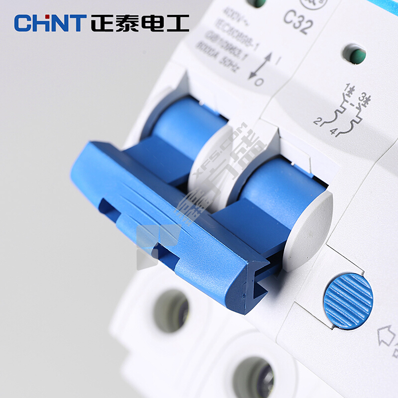 正泰 CHNT 小型漏电断路器NB1L-40H系列4P NB1L-40H 4P C10 30mA(R) 电磁式 10A 30mA 4P 10kA
